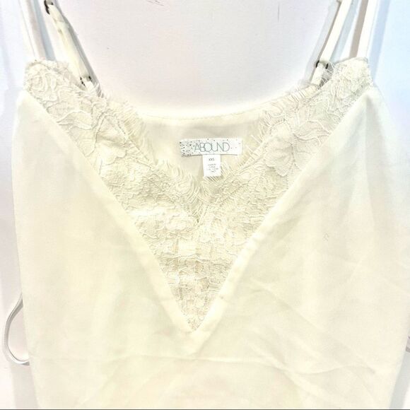 ABOUND V-Neck Lace Trim Camisole Cream White Top Blouse T-shirt - Picture 6 of 8
